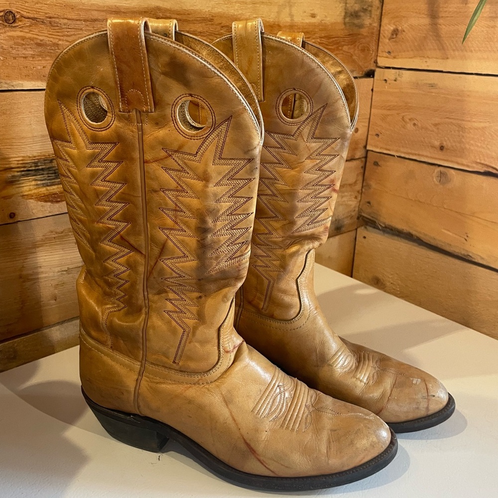 Tan Western Cowboy Boots
